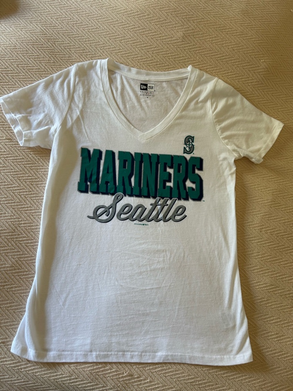 Seattle Mariners White V-Neck Tee with Teal & Navy Logo Medium